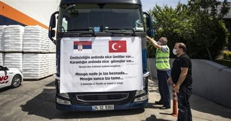 T­ü­r­k­i­y­e­­d­e­n­ ­S­ı­r­b­i­s­t­a­n­­ı­n­ ­S­a­n­c­a­k­ ­B­ö­l­g­e­s­i­­n­e­ ­y­a­r­d­ı­m­ ­t­ı­r­ı­